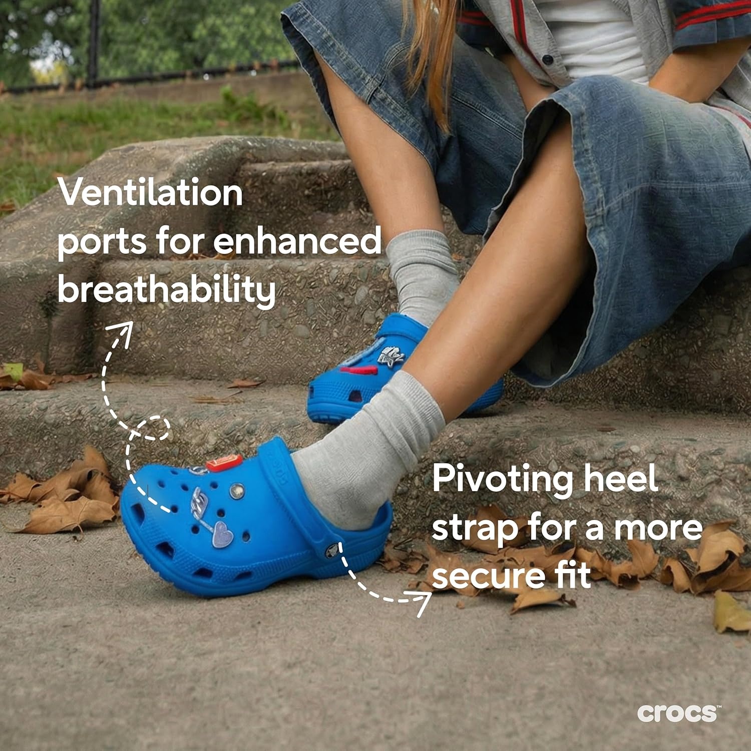 image:imageCrocs UnisexAdult Classic Clog Clogs for Women and MenBlue Bolt