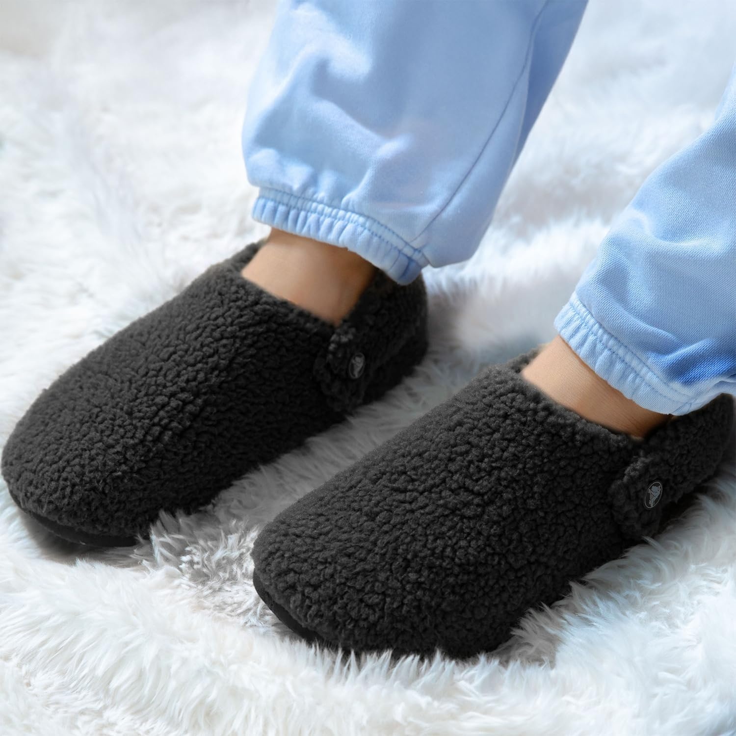 image:imageCrocs UnisexAdult Classic Cozzzy Lined SlipperBlack