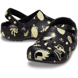 Crocs Unisex-Child Classic Glow in the Dark Clogs (Little Kid/Big Kid)(Black Space)