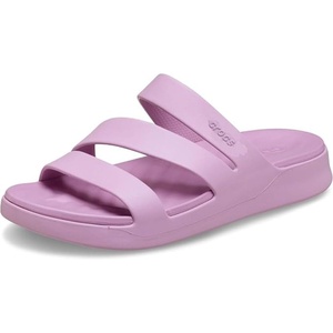 Crocs Women Getaway Strappy Sandals(Hydrangea)